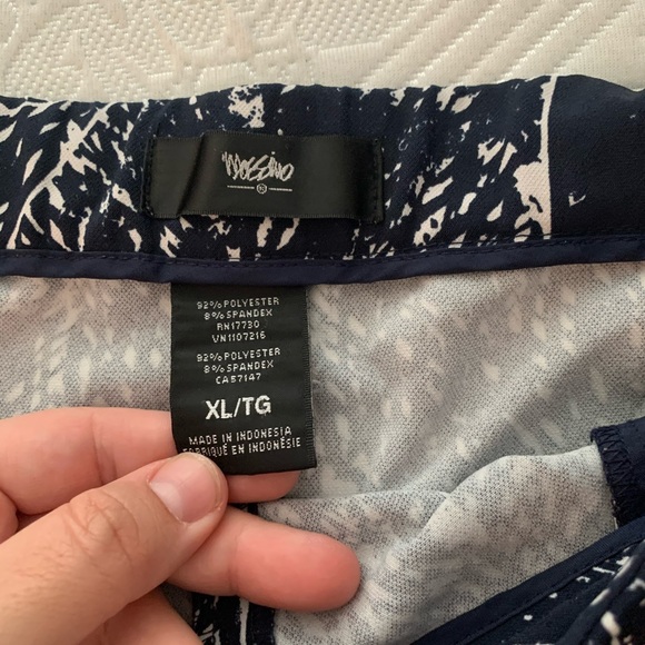 Mossimo Blue & White Shorts XL - 2 Pairs - Picture 3 of 6
